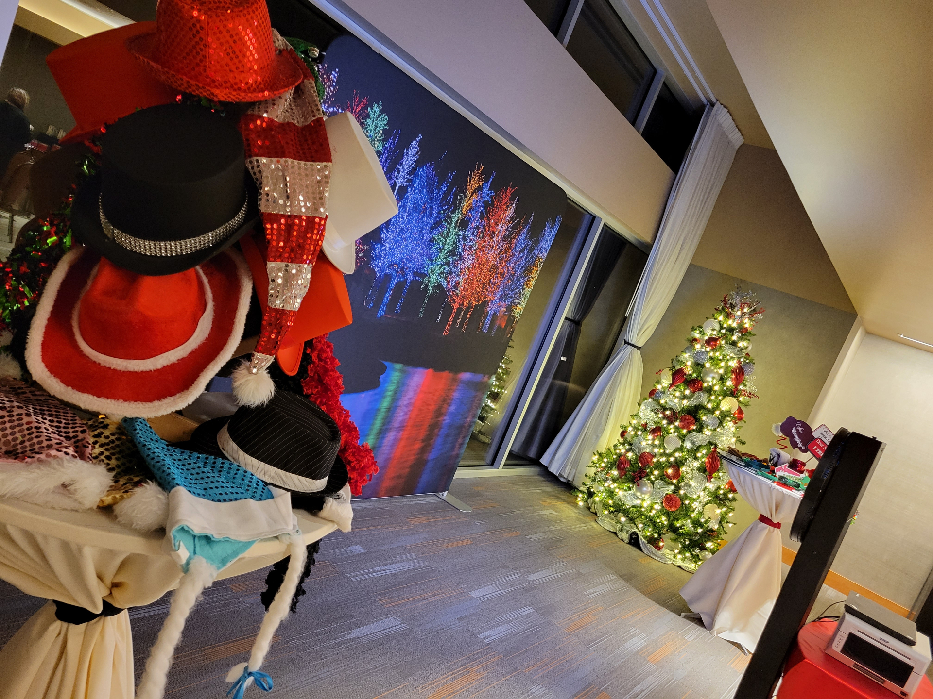 Holiday lights installation